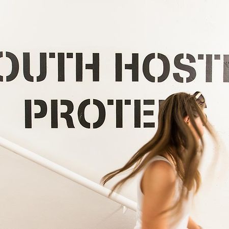 Youth Hostel Proteus بوستوينا المظهر الخارجي الصورة